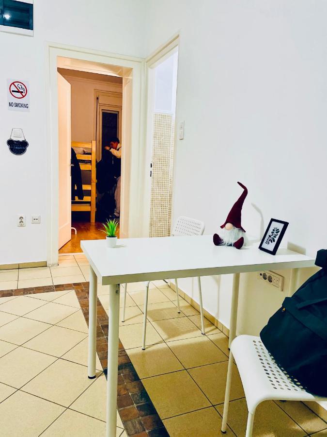 Hostel Stari Grad Novi Sad Bagian luar foto